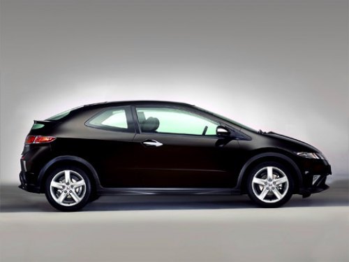 Стремительный силуэт трёхдверной Honda Civic…