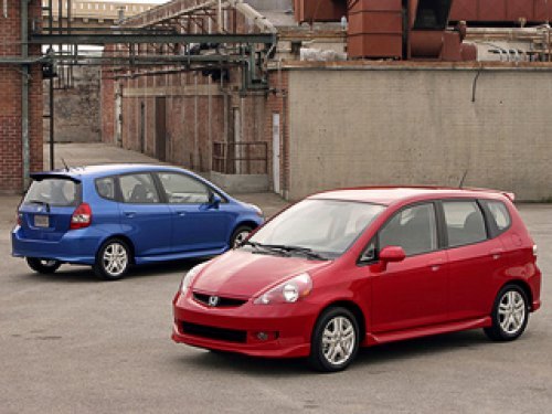 Honda Jazz в данный момент собирается в пяти странах на шести заводах, что позволяет ежегодно…