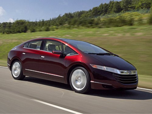 Хотя цены на Honda FCX ещё не объявлены, можно…