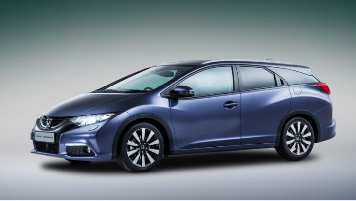 Внешне универсал Honda Civic и вправду вышел…