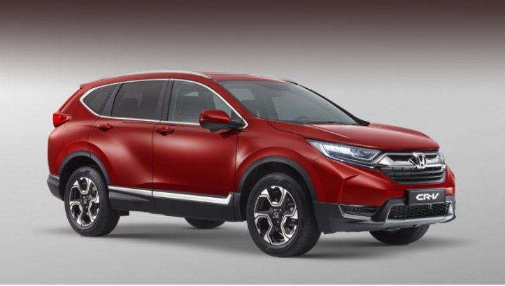 При длине 4586 мм и колёсной базе 2660 мм CR-V…