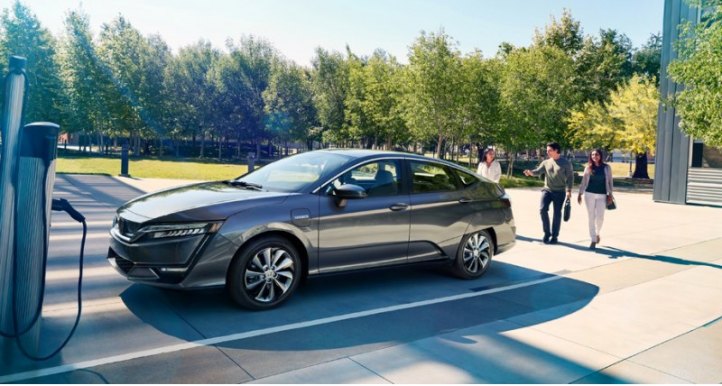 Компания Honda не бросает тему водородных…