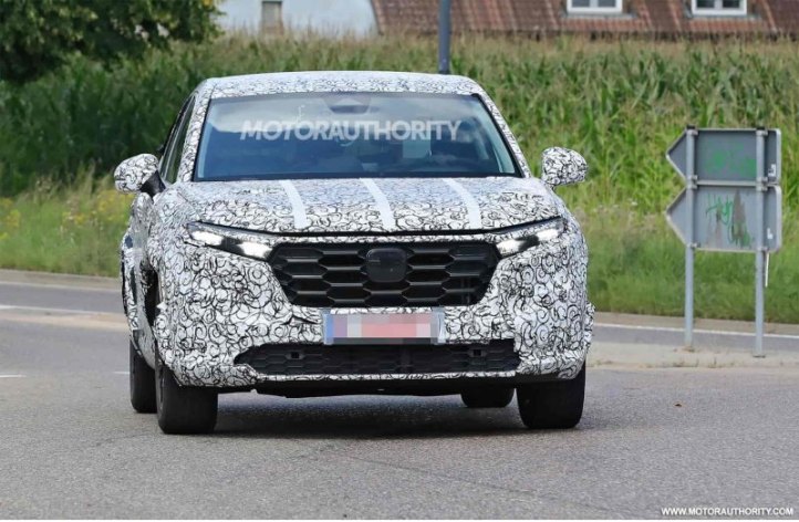 Судя по патентной картинке, CR-V 6 поколения…