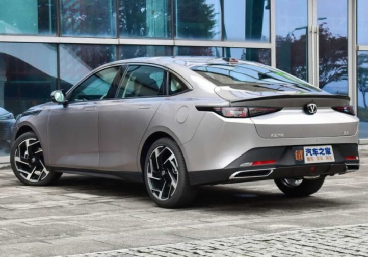 В основе Changan Yida лежит новая модульная…