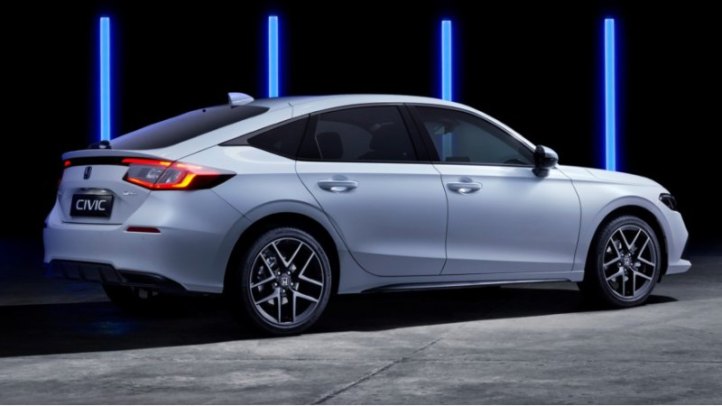 Honda Civic для Европы отличается отсутствием…