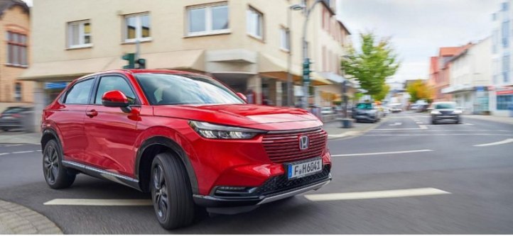 Появились подробности о Honda HR-V 2022 года с…