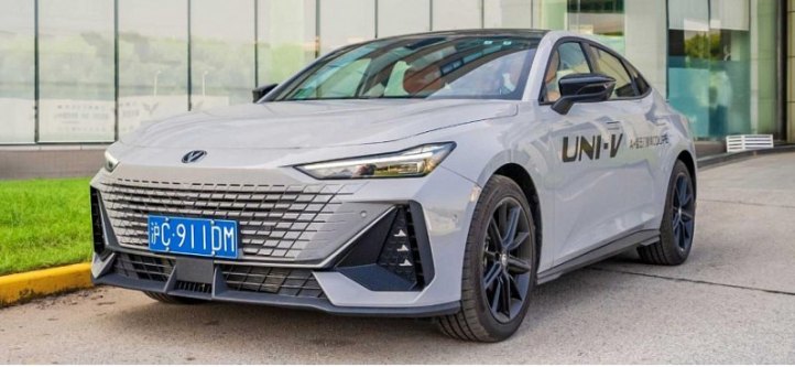 Changan UNI-V или стильный конкурент Honda Civic…