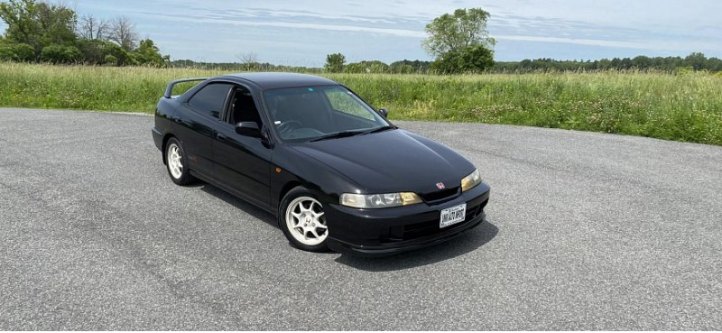 Четырехдверная Honda Integra Type R 1997-го года…