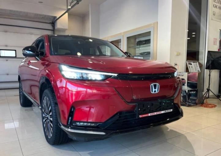 В России продают Honda e:NS1 из наличия: цены,…