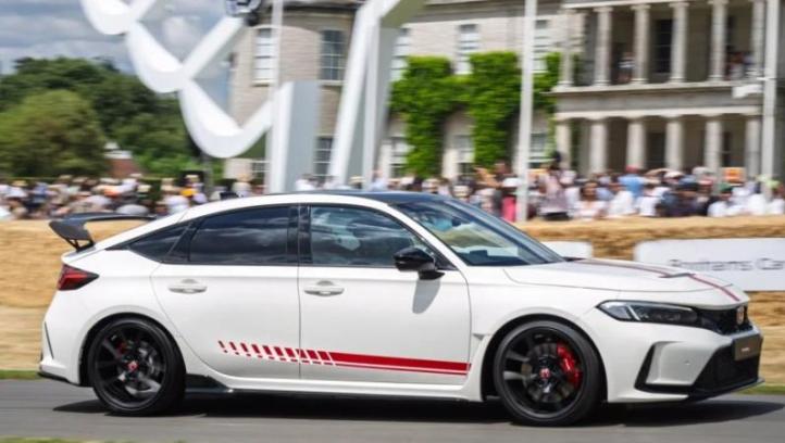 Как говорят представители Honda, версия Ultimate…