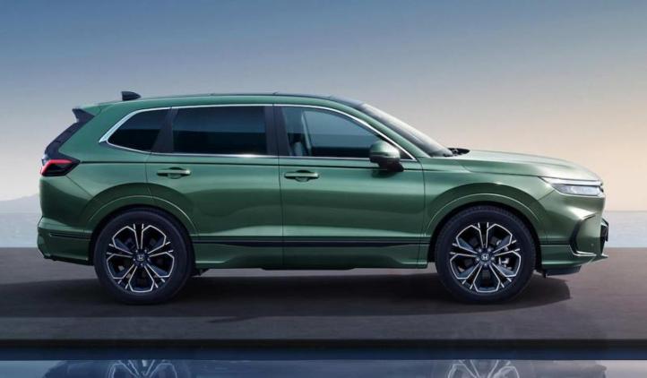 Honda CR-V вернулась в Россию, но теперь под…