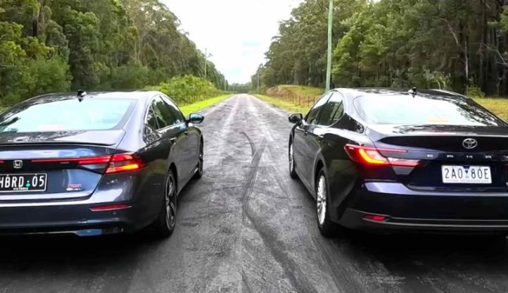 Honda Accord против Toyota Camry: кто быстрее