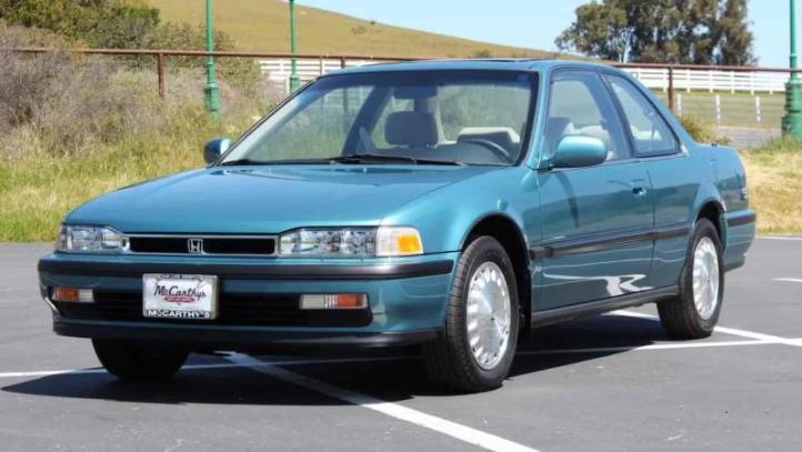 В штате Мэн (США) сейчас ездит Honda Accord 1990…
