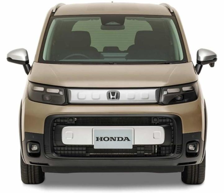 Обновленный Honda Freed Crosstar