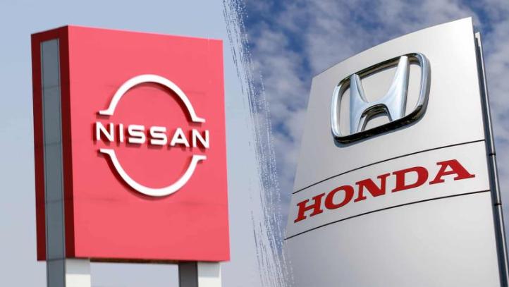 Вывести дилерских центров Nissan и Honda