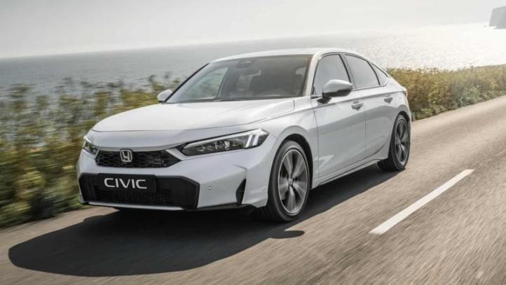 Honda обновила гибридный Civic