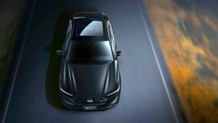 Honda «освежила» свой популярный седан D-класса,…