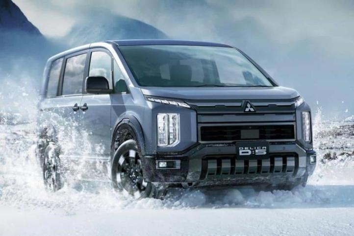 Mitsubishi Delica D:5