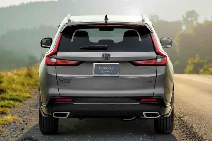 Напомним, в гибридной версии Honda CR-V…