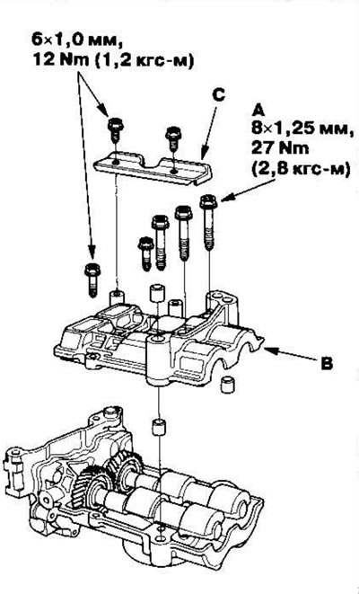 11. Нанесите моторное масло на резьбу 8-мм болтов…