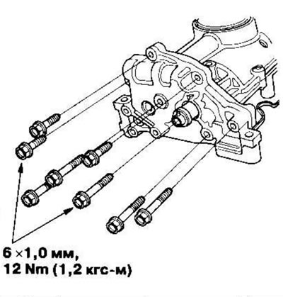 13. Установите корпус масляного насоса.