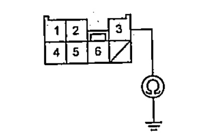 22. Проверьте проводимость между выводом «3» разъёма переключателя скорости вращения вентилятора…